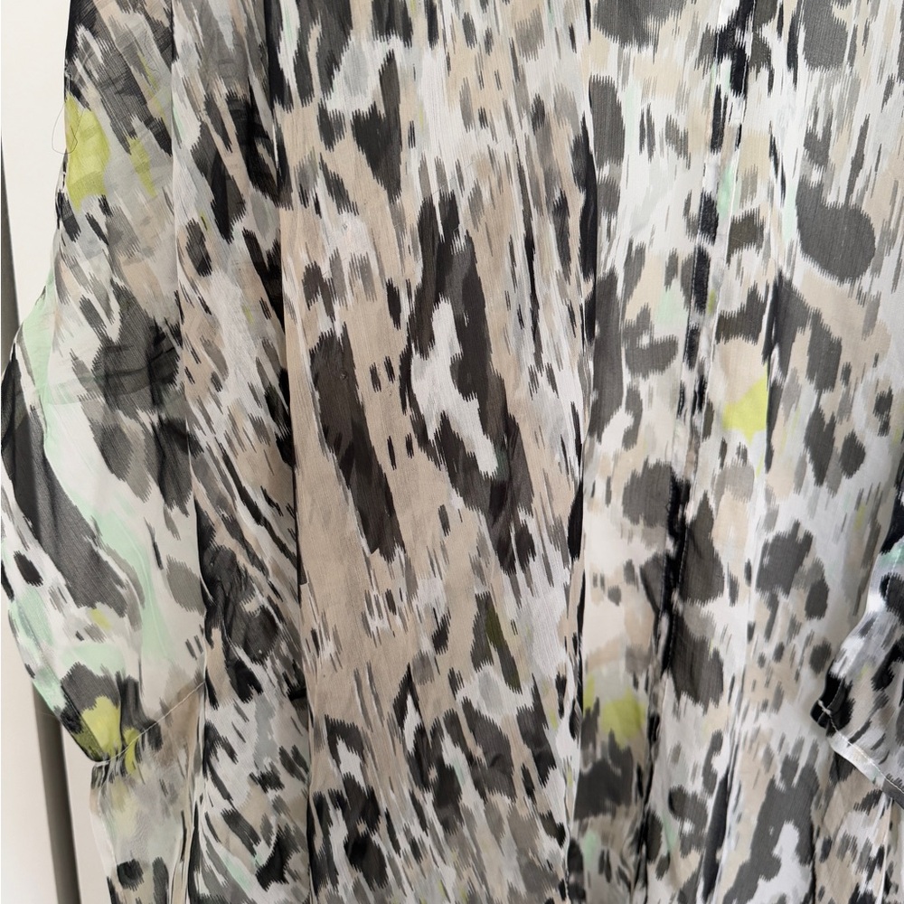 BCBGeneration Abstract Kimono - Picture 2 of 3